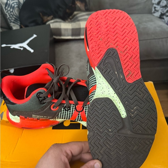 Men’s Nike LeBron Witness VII “Crimson Alligator” - Picture 8 of 8